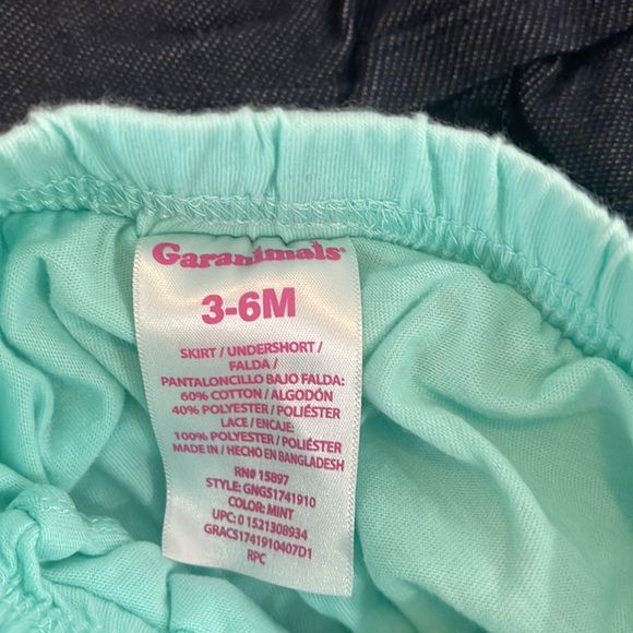 SOLD-Baby Girls 3-6 month bundle - Picture 13 of 14